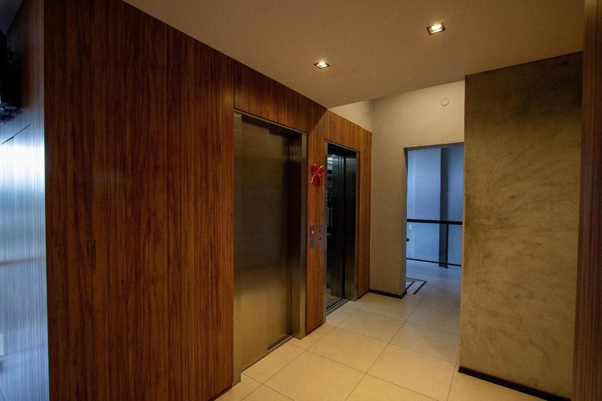 Leblon - Recem Reformado Com Vista Fantastica! Apartamento Rio de Janeiro